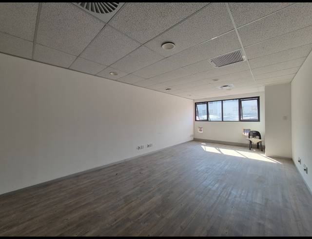 117M² OFFICE TO LET IN DUNKELD